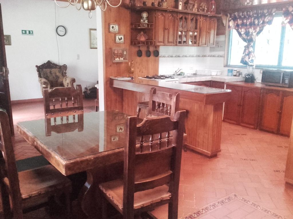 フィランディア La Gaviota Bnb Bed & Breakfast エクステリア 写真